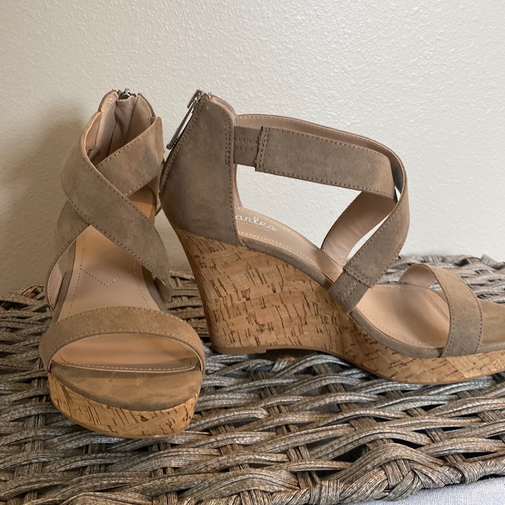 Beautiful wedge sandals worn once